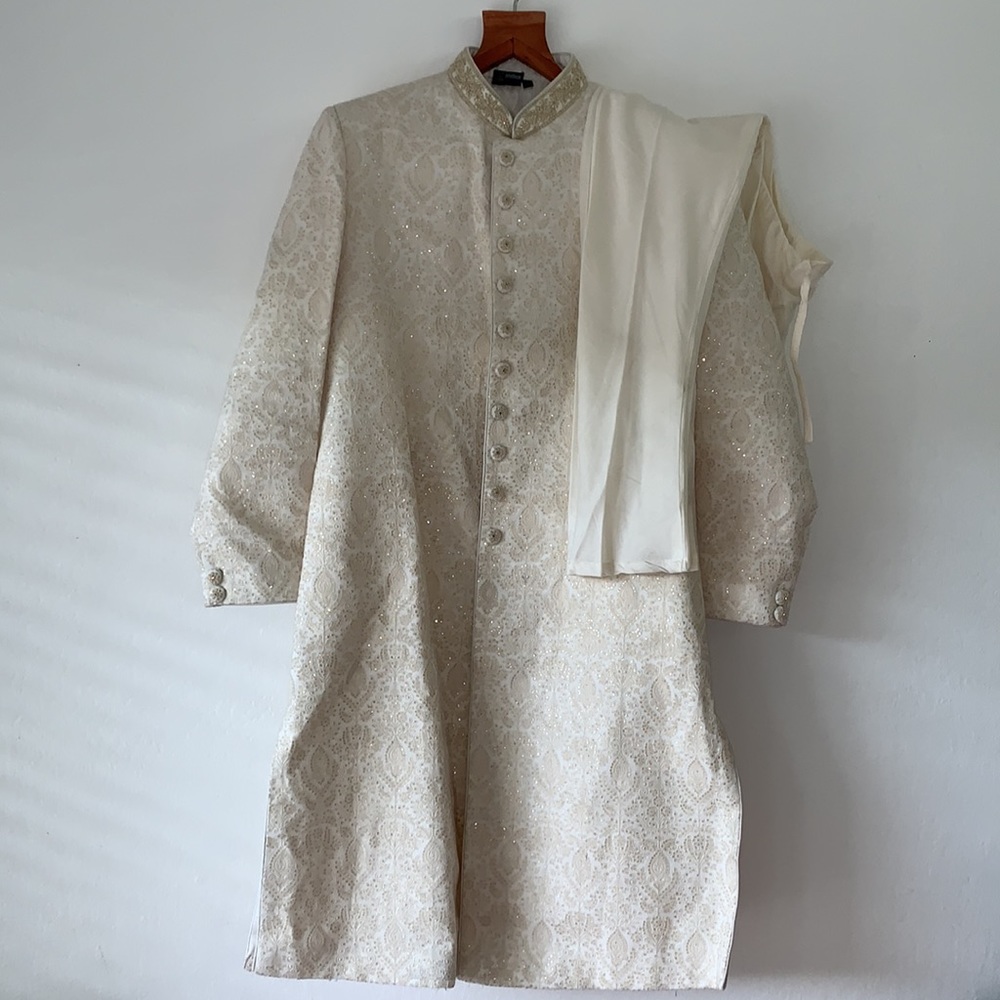 Groom Sherwani - Picture 7 of 12